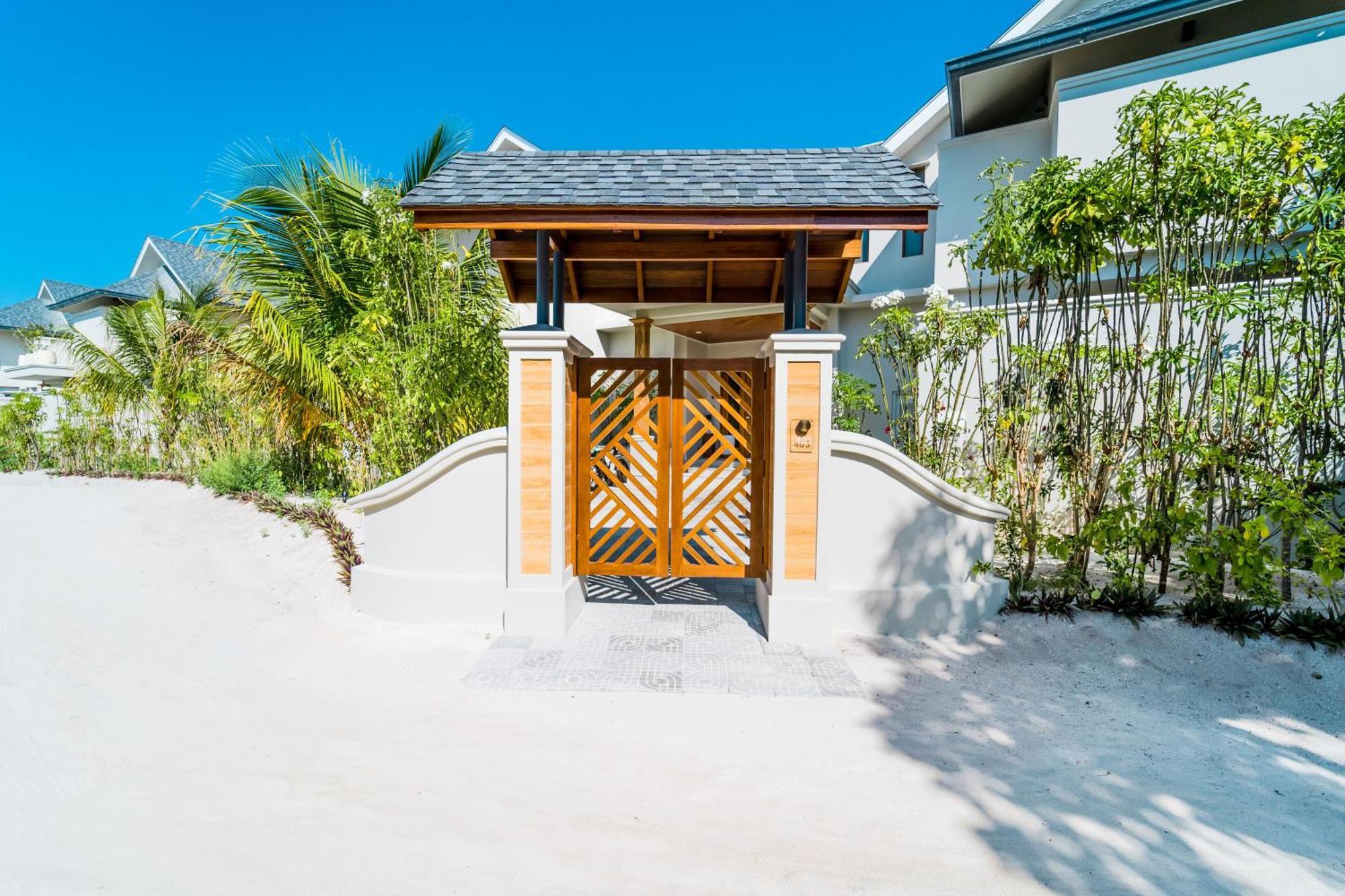 Hideaway Beach Resort & Spa Dhidhdhoo  Exterior photo