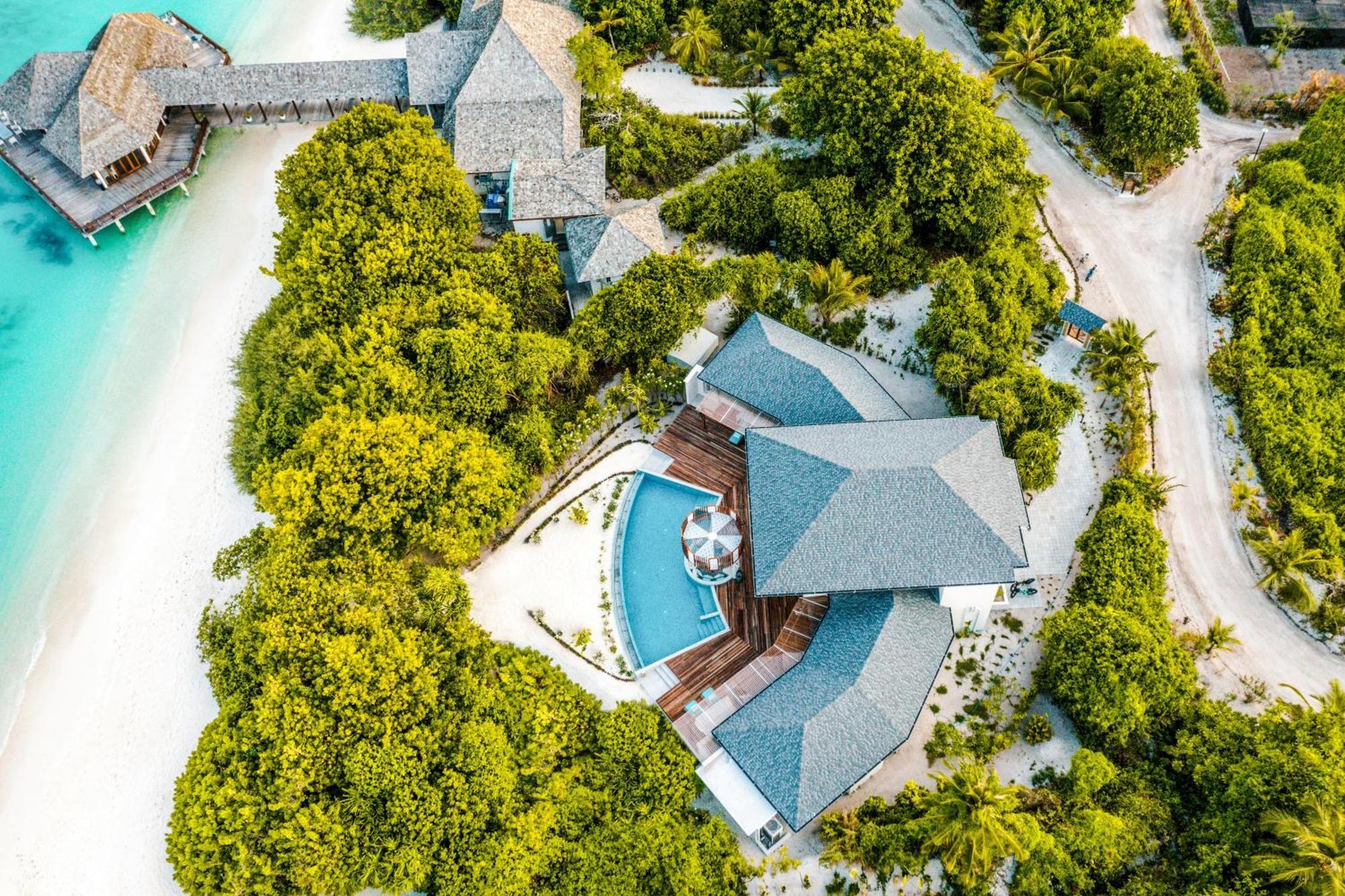 Hideaway Beach Resort & Spa Dhidhdhoo  Exterior photo