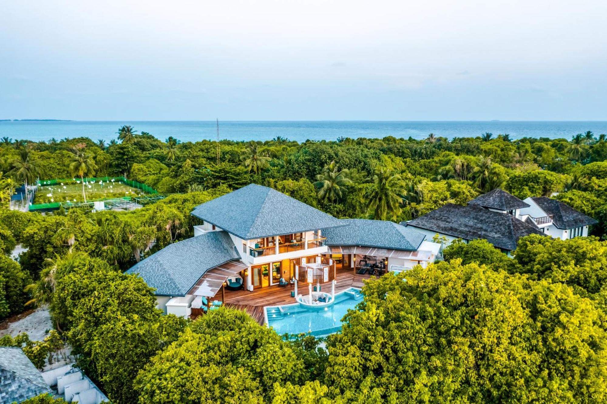 Hideaway Beach Resort & Spa Dhidhdhoo  Exterior photo